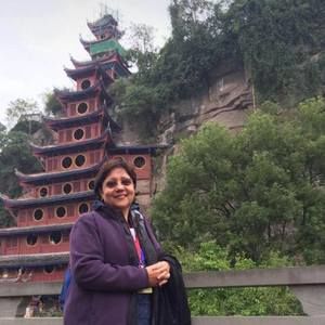 Meet your Posher, Angela